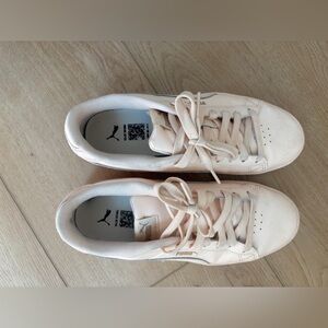 Puma Women's Pink Sneakers